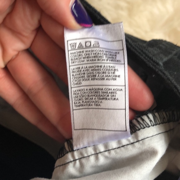 HURLEY Classic fit low rider skateboarding/Bermuda shorts. Size 7. In black - Picture 15 of 15